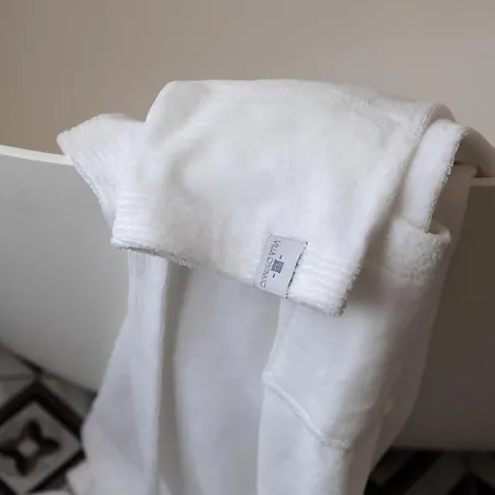 Ostinato Отель *